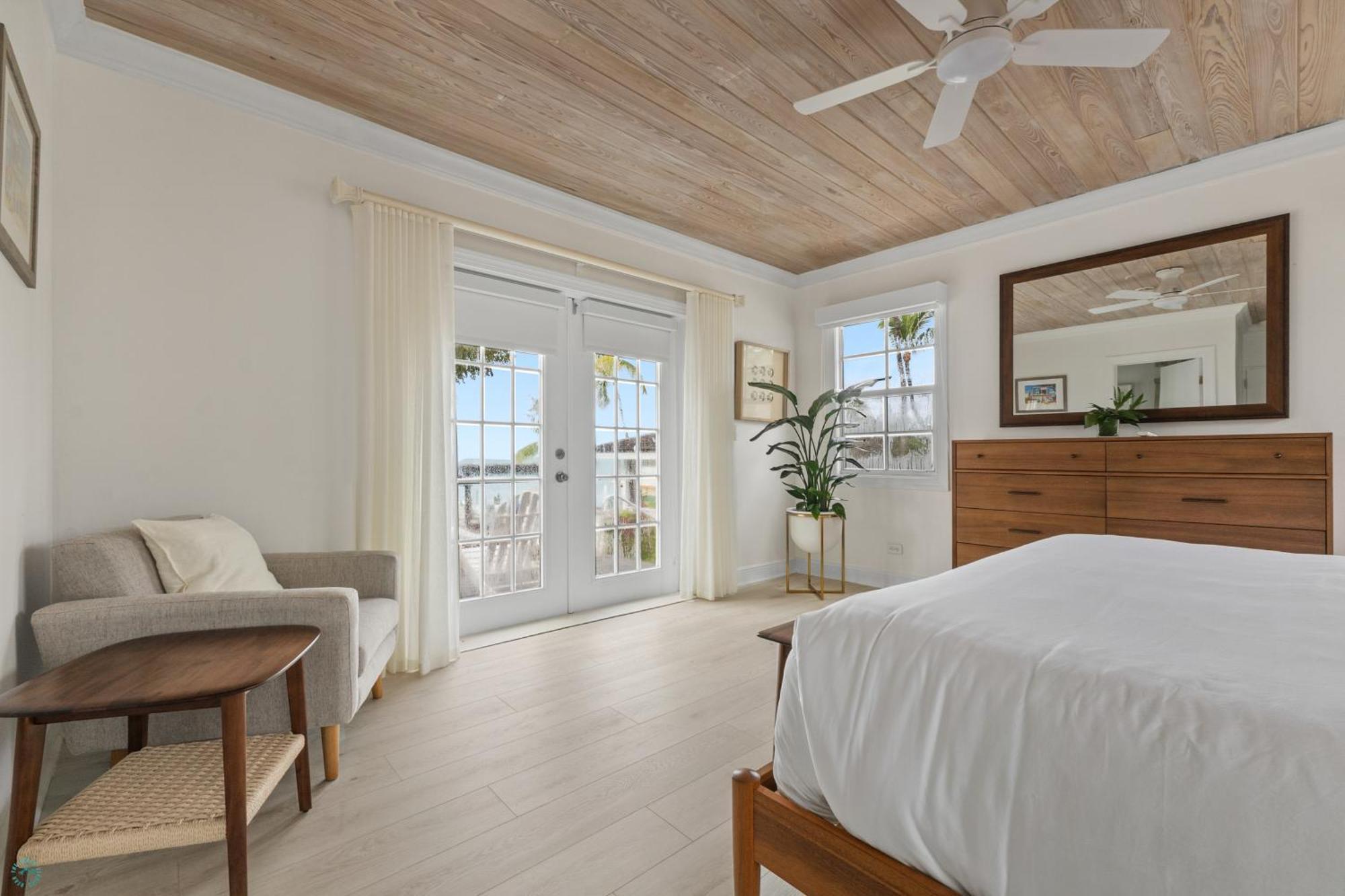 Romora Bay Resort&Marina Dunmore Town Exterior foto